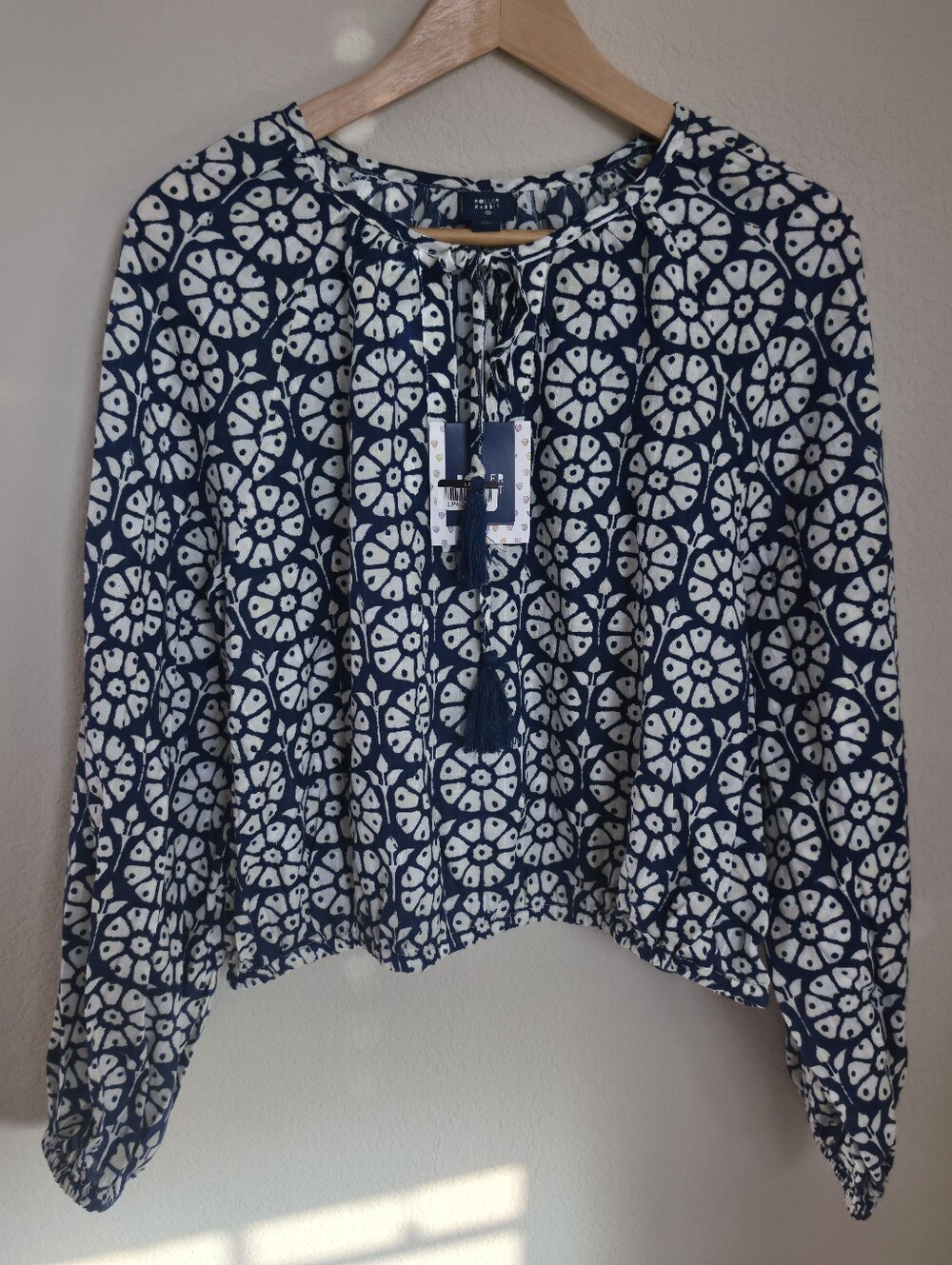 Roller Rabbit Navy Blue Blouse with White Floral Print NWT L